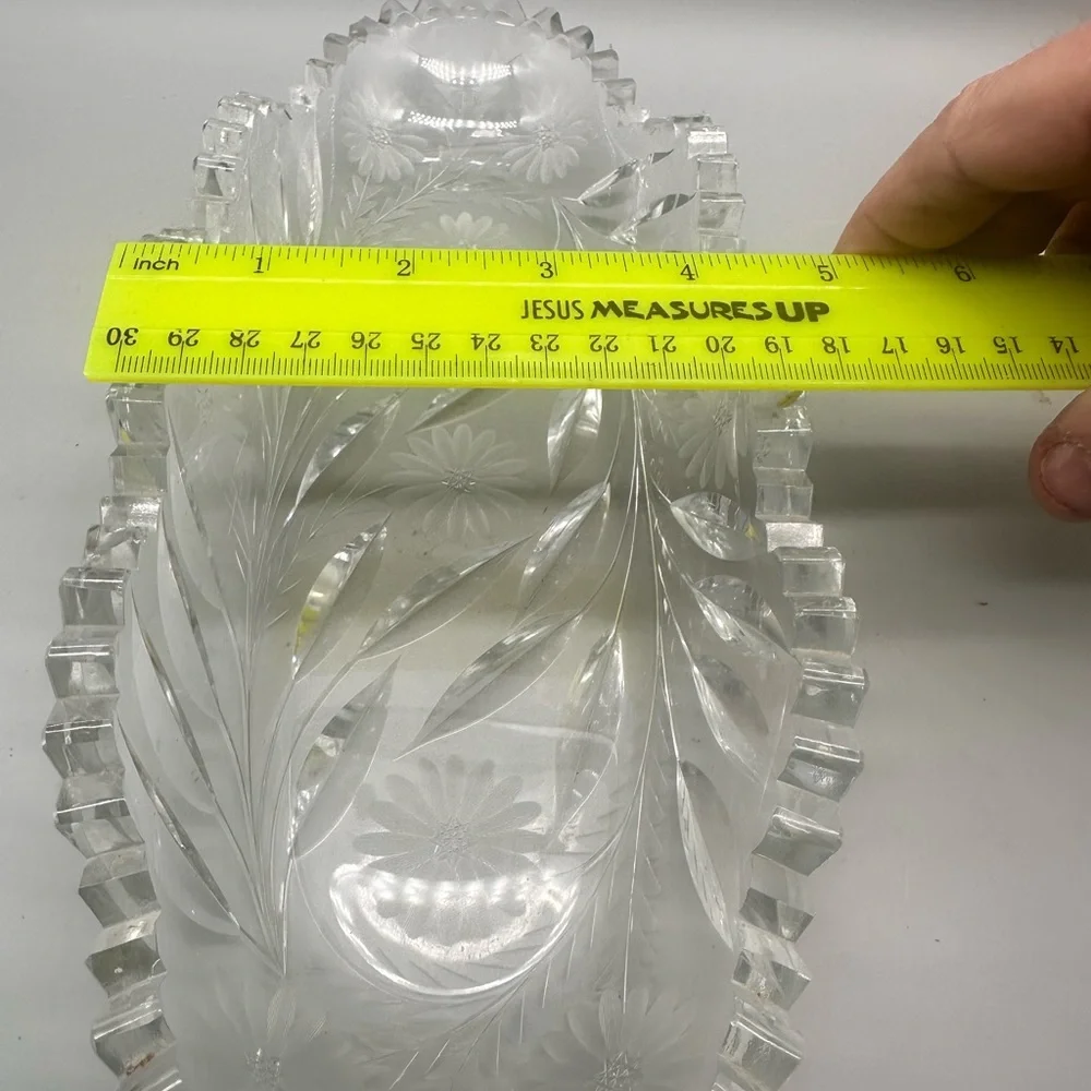 Intricate Clear Glass Serving Dish